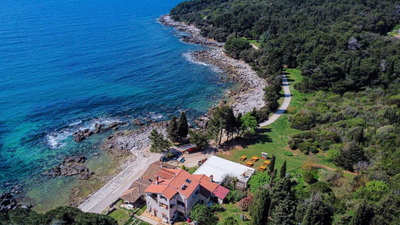 Cuvi Beach Apartments Rovinj Buitenkant foto