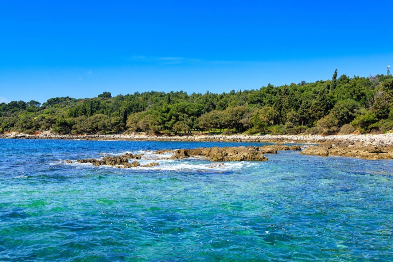 Cuvi Beach Apartments Rovinj Buitenkant foto