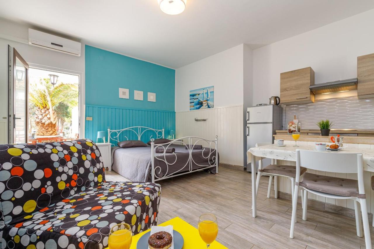 Cuvi Beach Apartments Rovinj Buitenkant foto