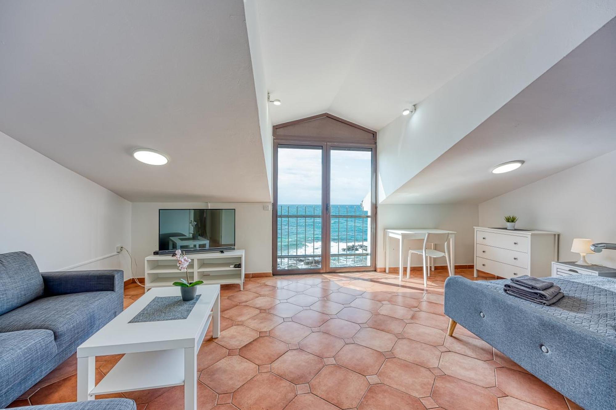 Cuvi Beach Apartments Rovinj Buitenkant foto