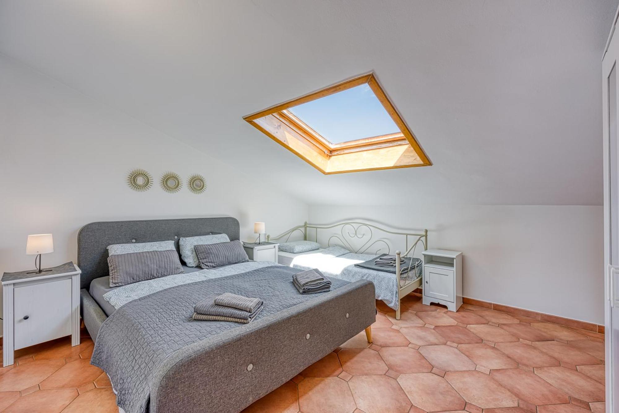 Cuvi Beach Apartments Rovinj Buitenkant foto